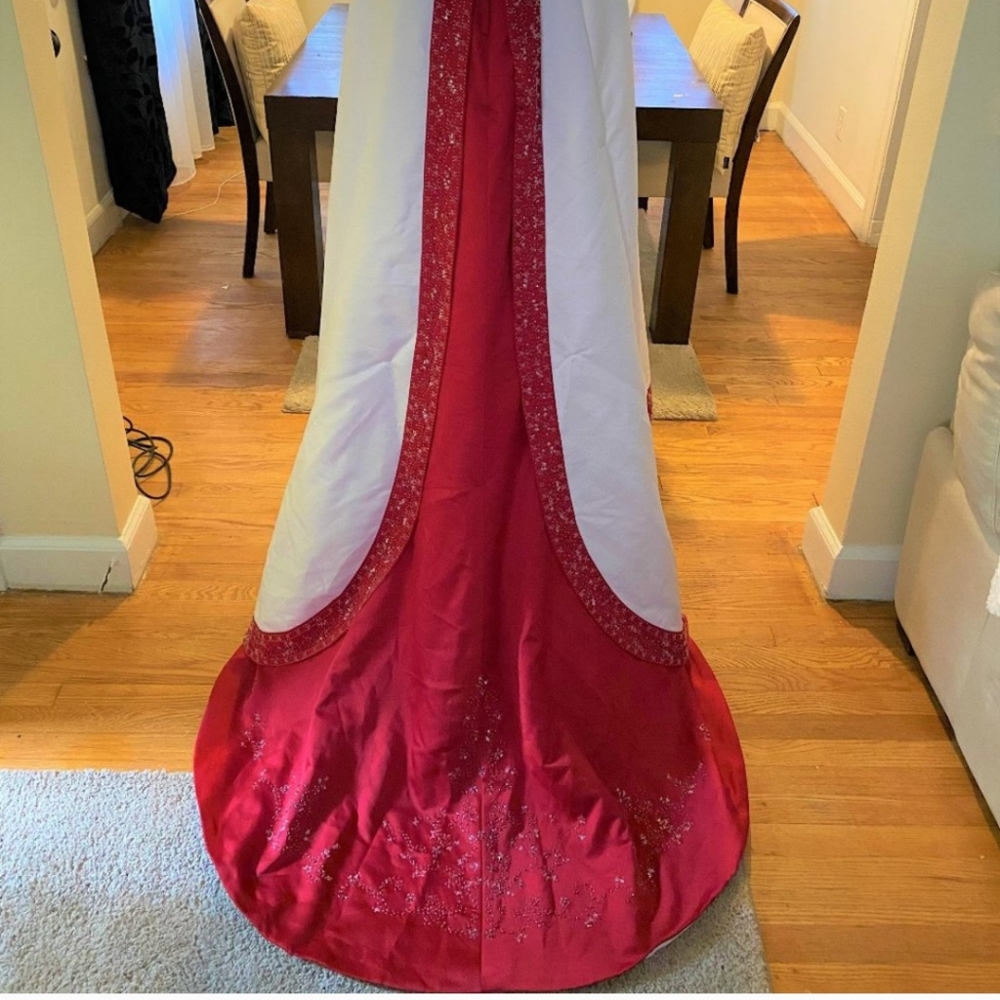 David's Bridal:RED AND WHITE WEDDING DRESS w/ONE BRIDESMAID AND TWO FLOWER GIRL